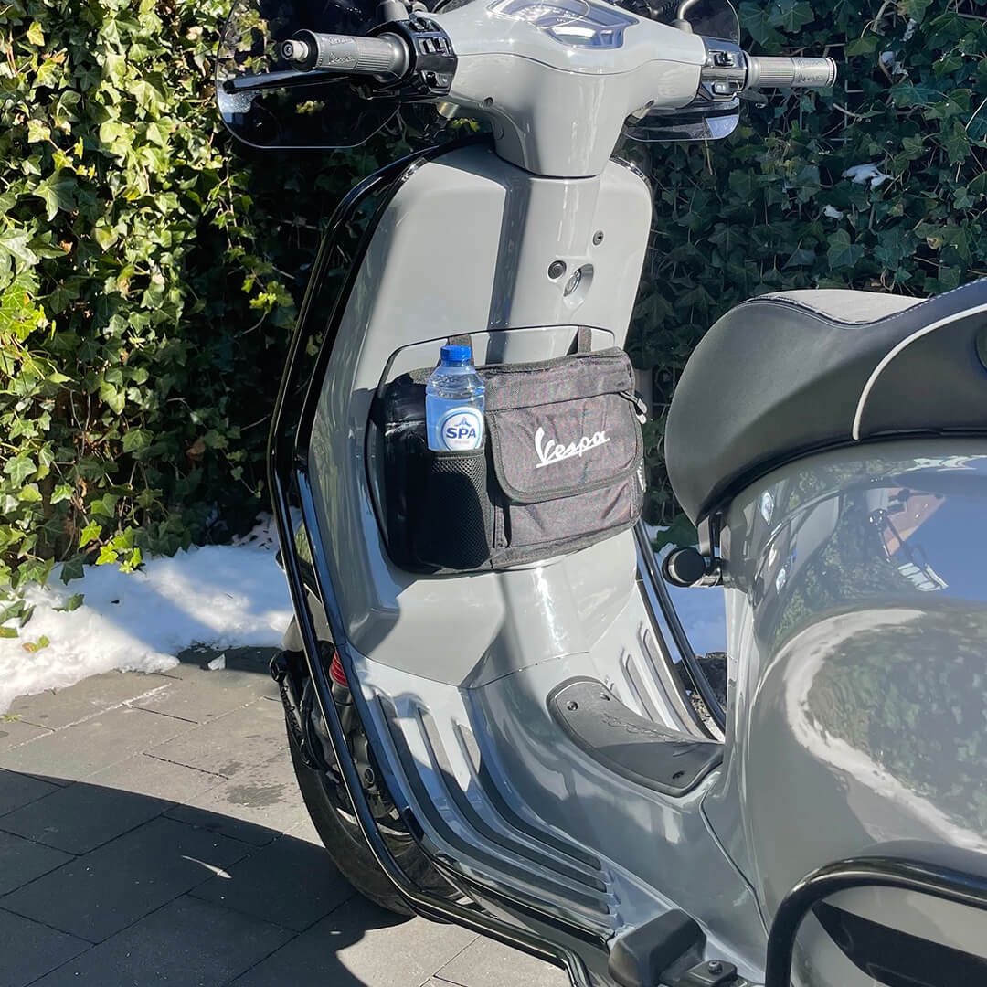 manos-libres-vespa-tas-zwart-5